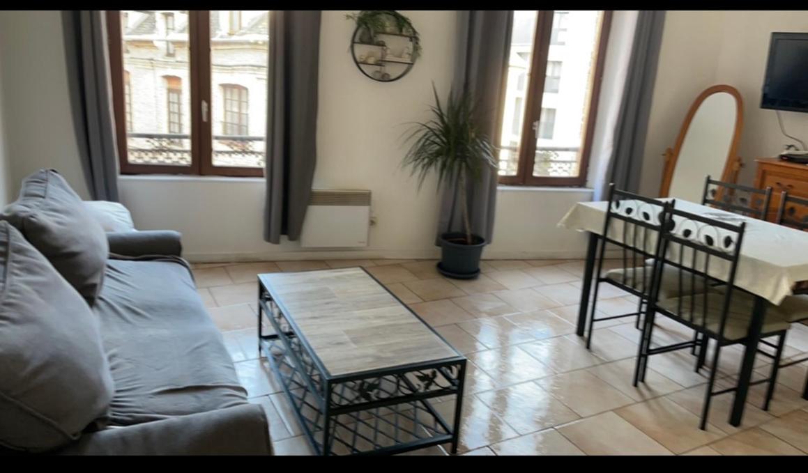 Appartement 1 chambre, dieppe centre draps non inclus - Hizvo
