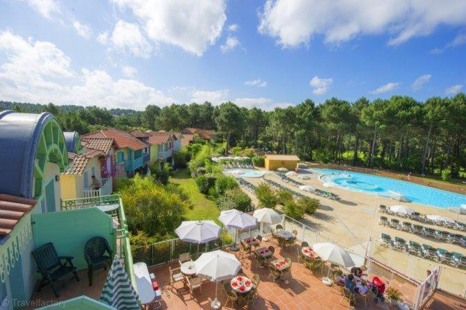 Maisonnette mitoyenne 2 étoiles paisible piscine océan lac vélo marche idéal pour tous - Housity
