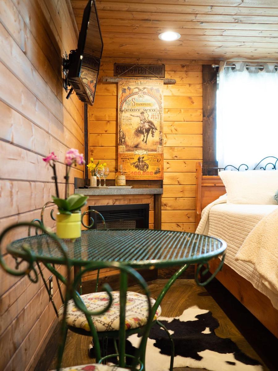 Z Ranch - Housity