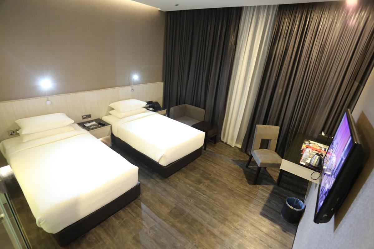 Suitetrails - e.City Hotel@OneCity