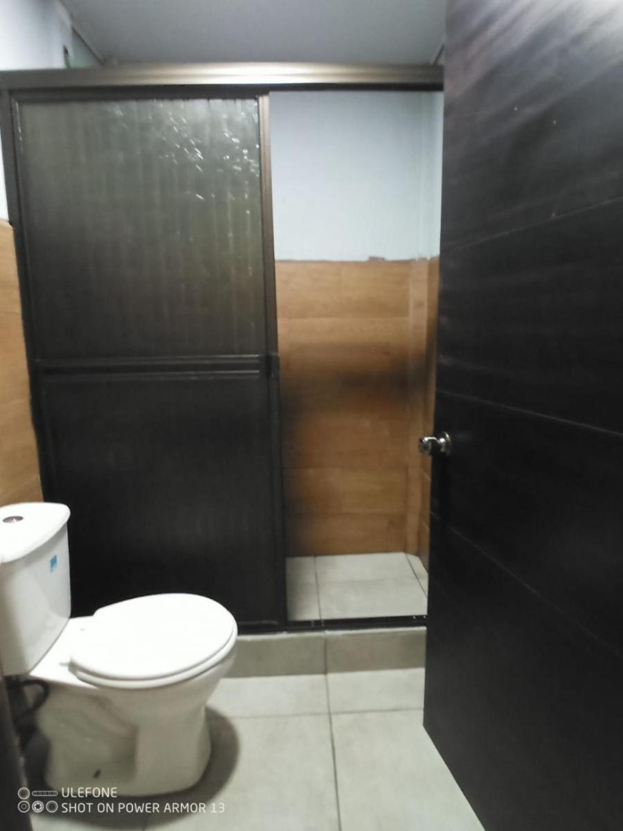 Suitetrails - Hogar tico-estadounidense cerca de aeropuerto