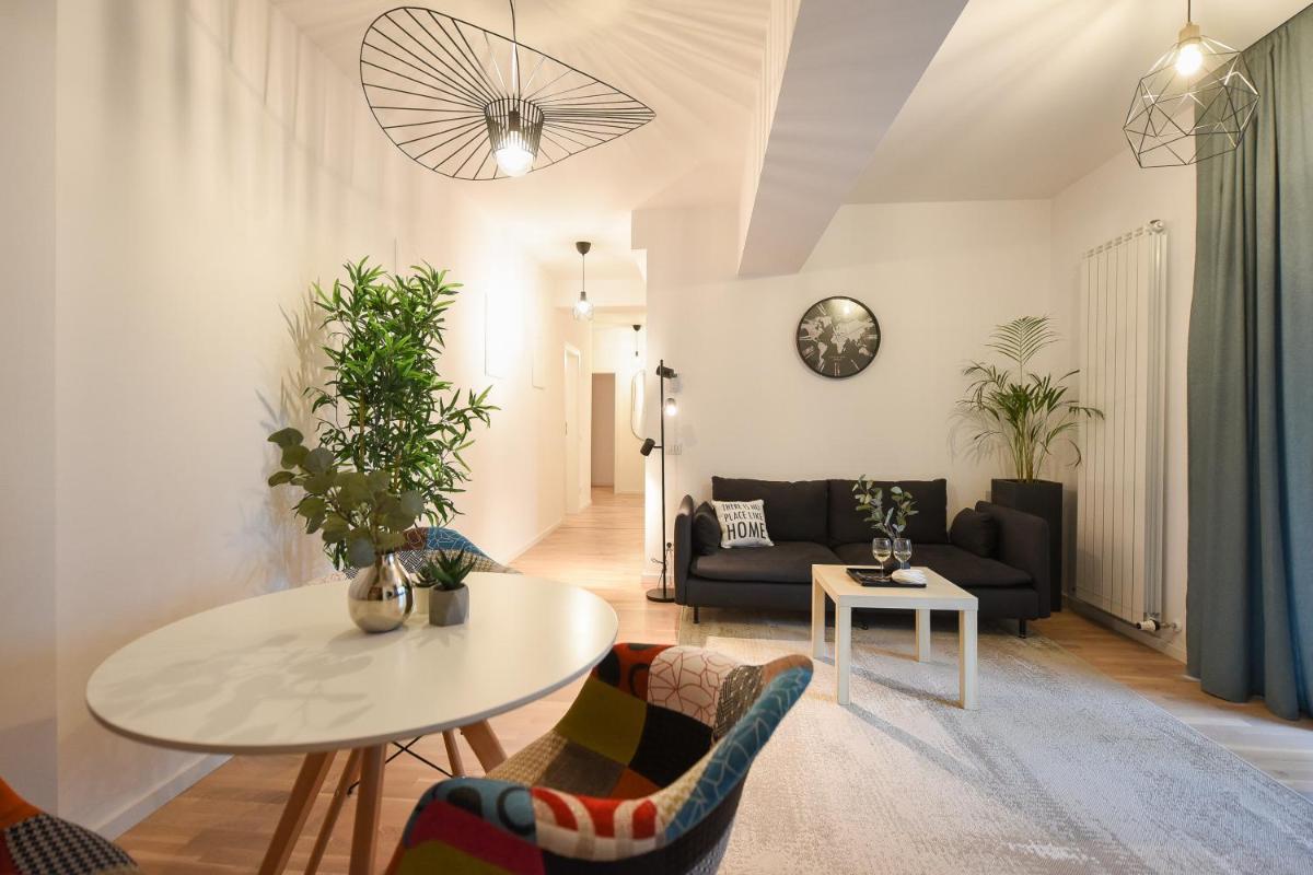 VACATION FEEL - 2BR Apartment with Terrace & Private Parking in Baneasa - Housity