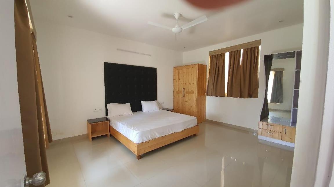 Suitetrails - 2BHK ALPINE VILLA