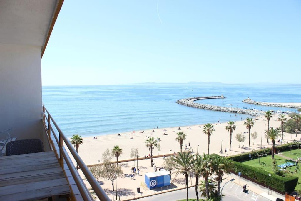 Beautiful apartment in front of beach, pool, view - Housity