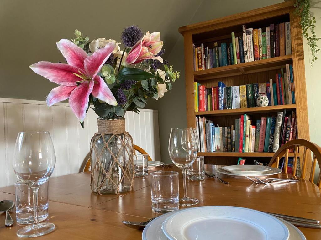 Stay at the Blue Bell - Housity