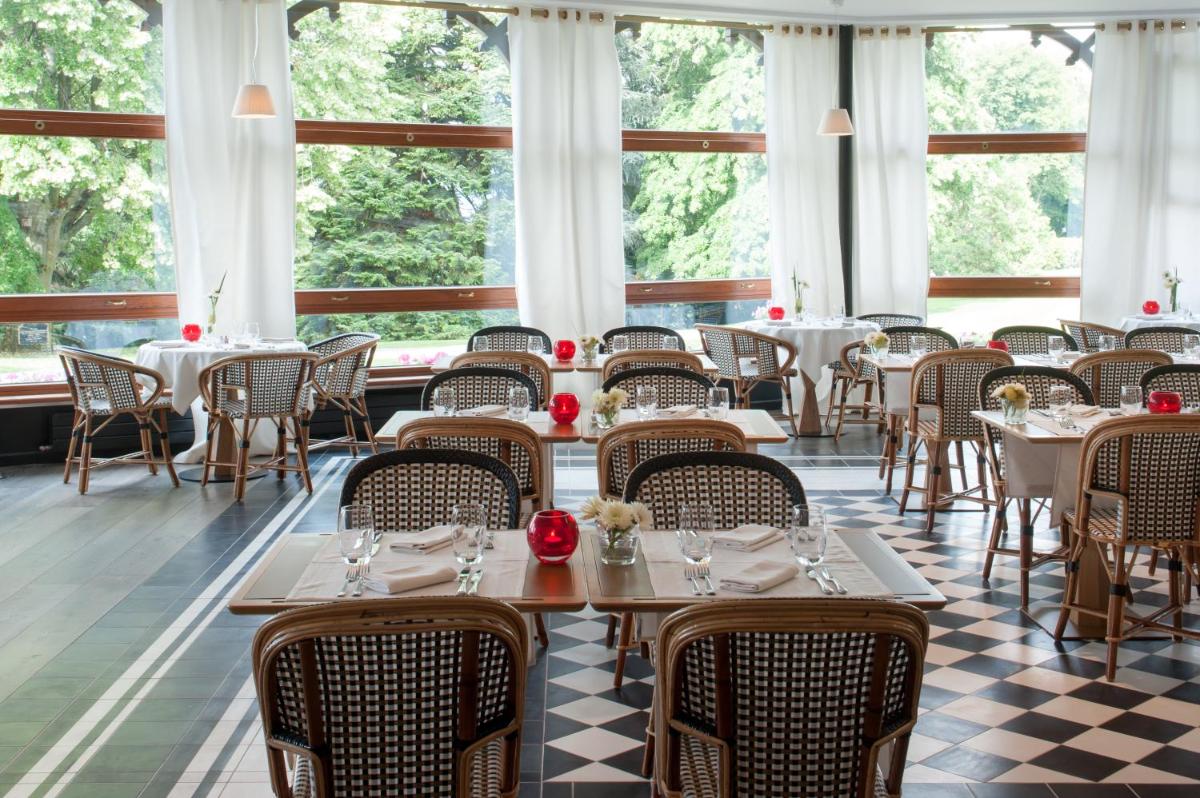 Restaurant ou autre lieu de restauration dans l'établissement Hôtel Royal