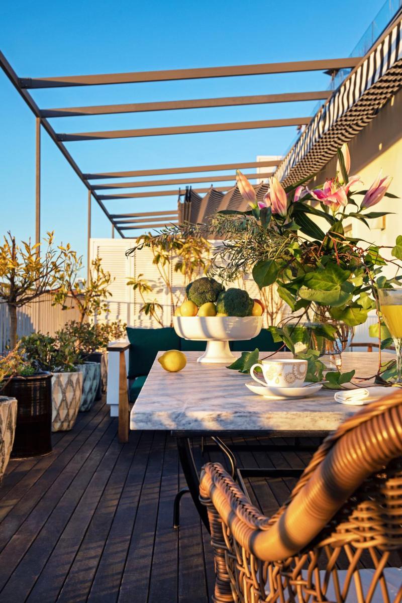 Un balcón o terraza de BLESS Hotel Madrid - The Leading Hotels of the World