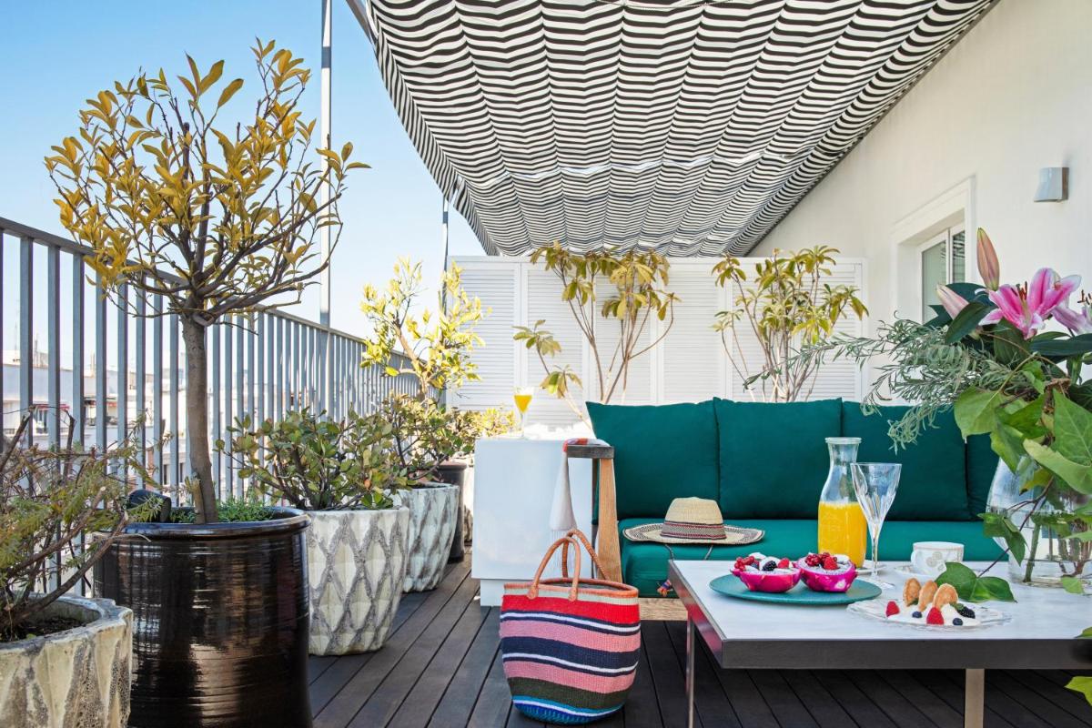 Un balcón o terraza de BLESS Hotel Madrid - The Leading Hotels of the World