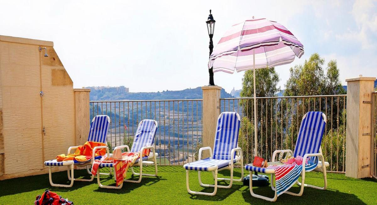 2 bedrooms villa with private pool and wifi at Xaghra - Housity