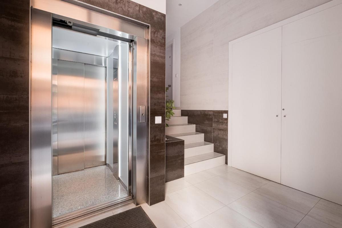 Modern, Stylish & Comfortable Apartment - Housity
