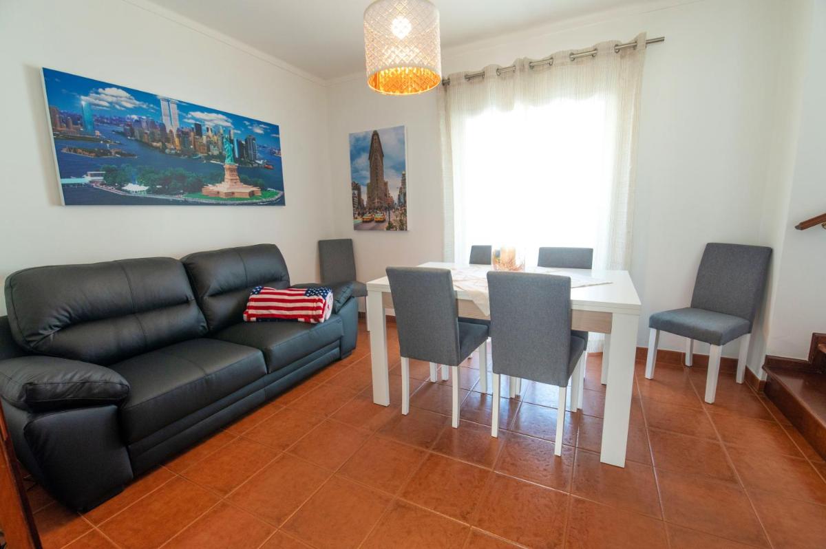 Cosy house in Nazare with sea view - Housity