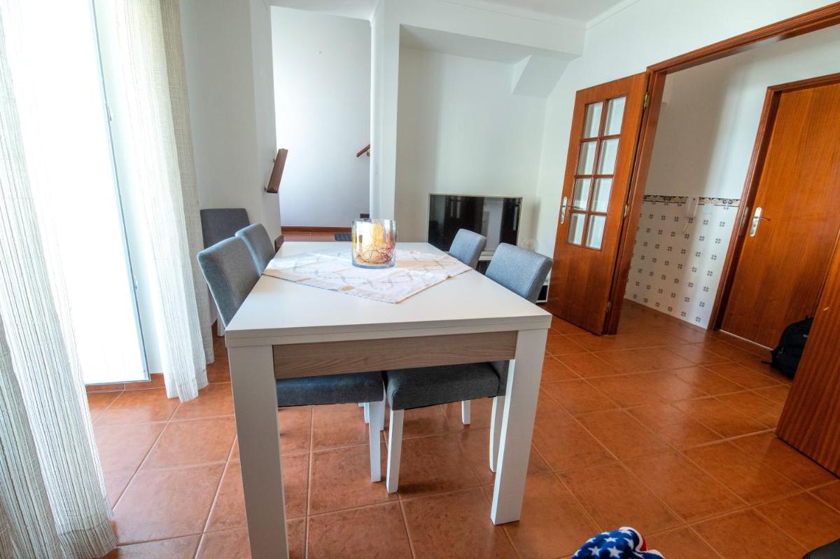Cosy house in Nazare with sea view - Housity