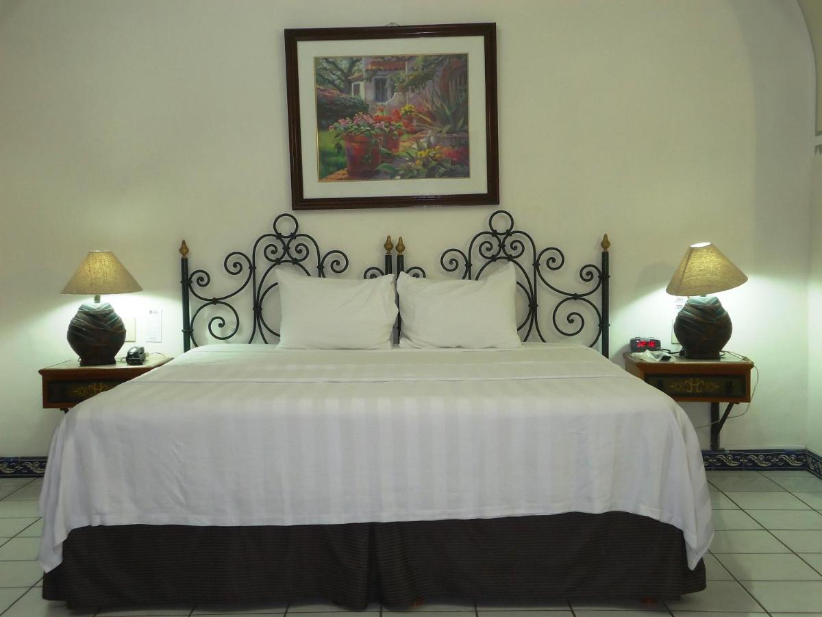 Suitetrails - Hotel Concierge Plaza Colima