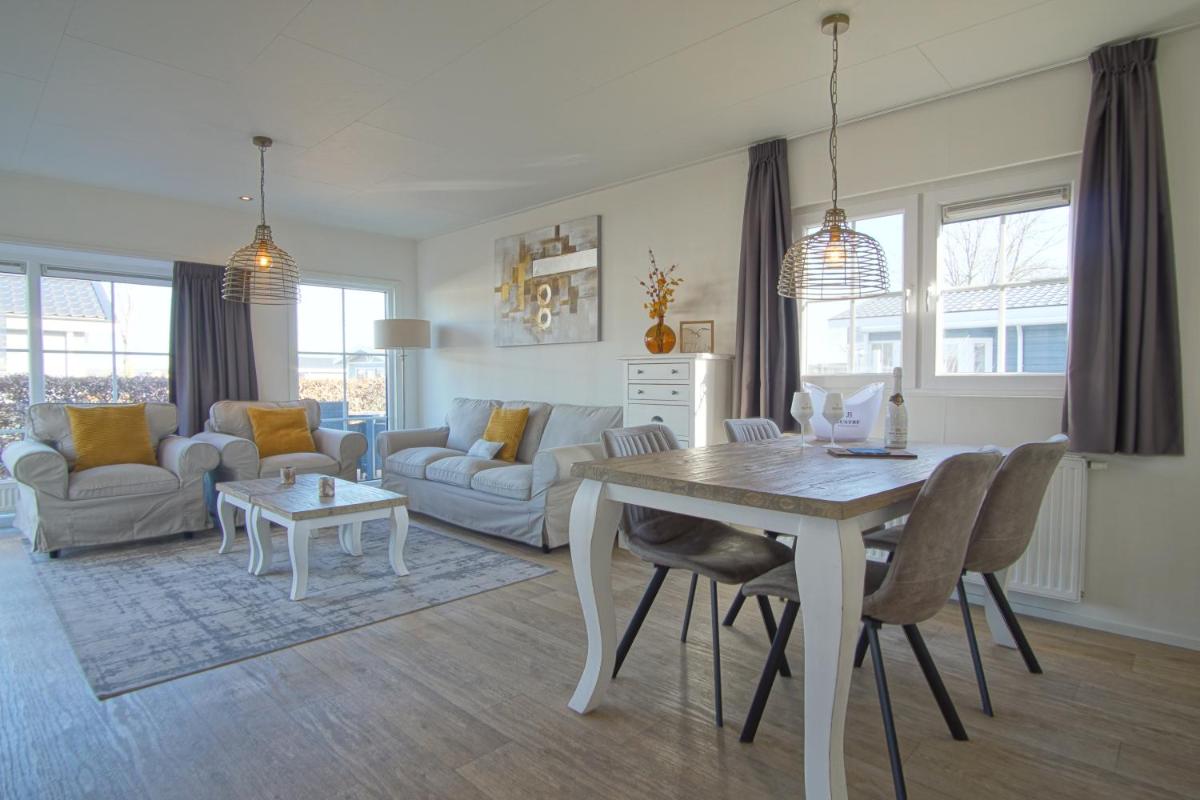 Chalet Seemöwe am Veluwemeer im Europarcs Bad Hoophuizen - Housity