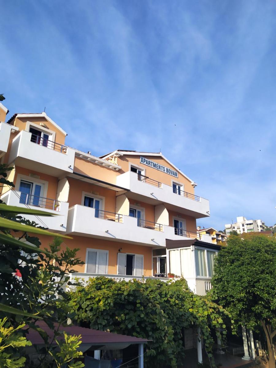 Apartments Bovan - Housity
