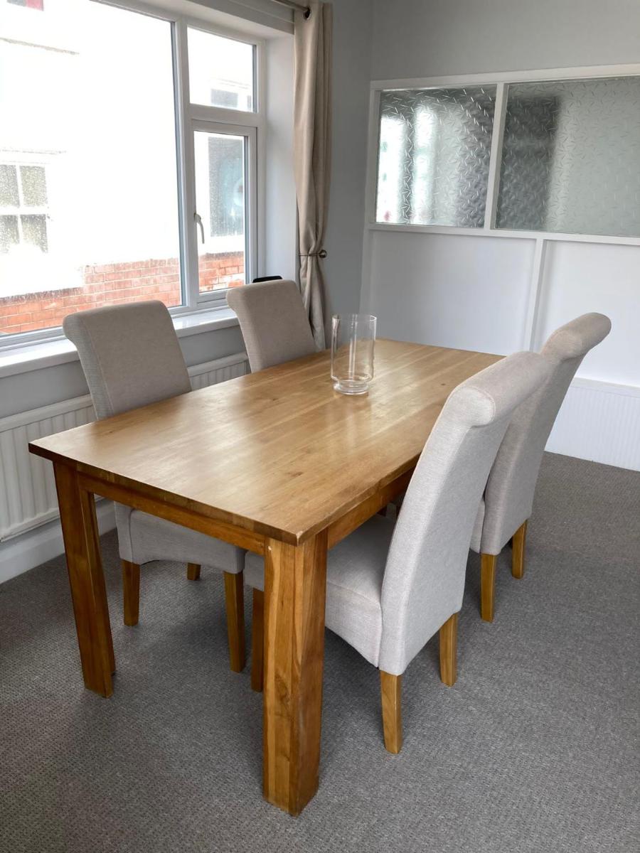 Skegness, Seaside resort, Close to beach, Gibraltar Point - Housity