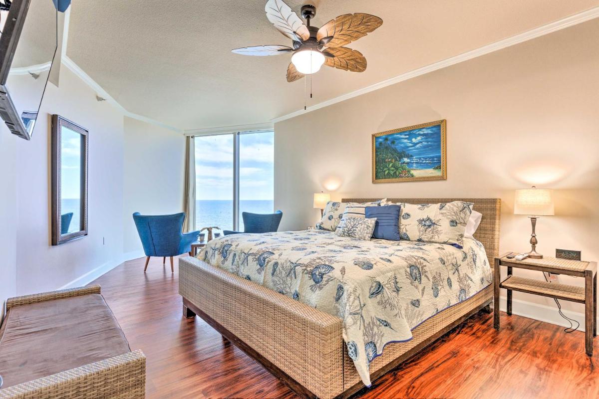 Spacious Biloxi Getaway with Pools and Beach Access! - Housity
