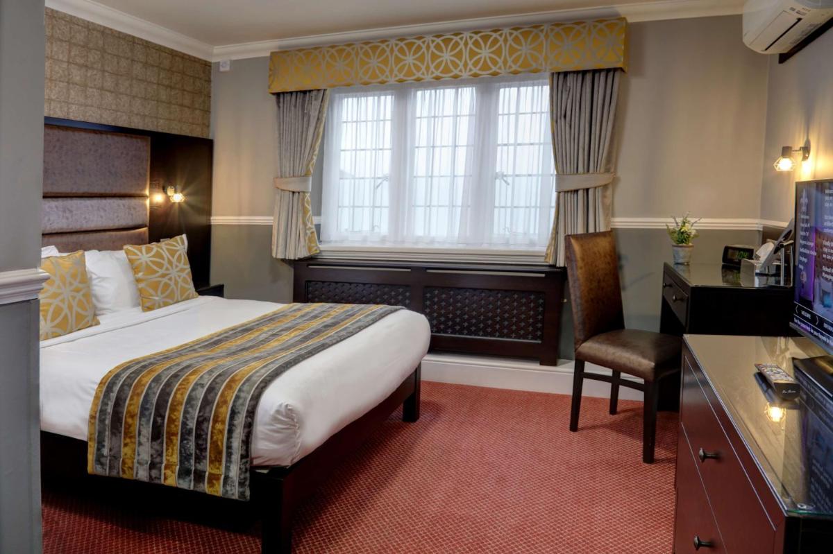Rogerthorpe Manor Hotel - Housity