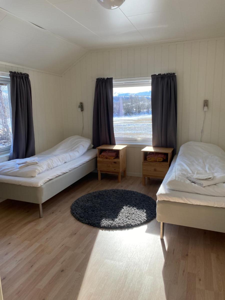 In the heart of the Lyngen alps, Holmen i Lyngen - Housity