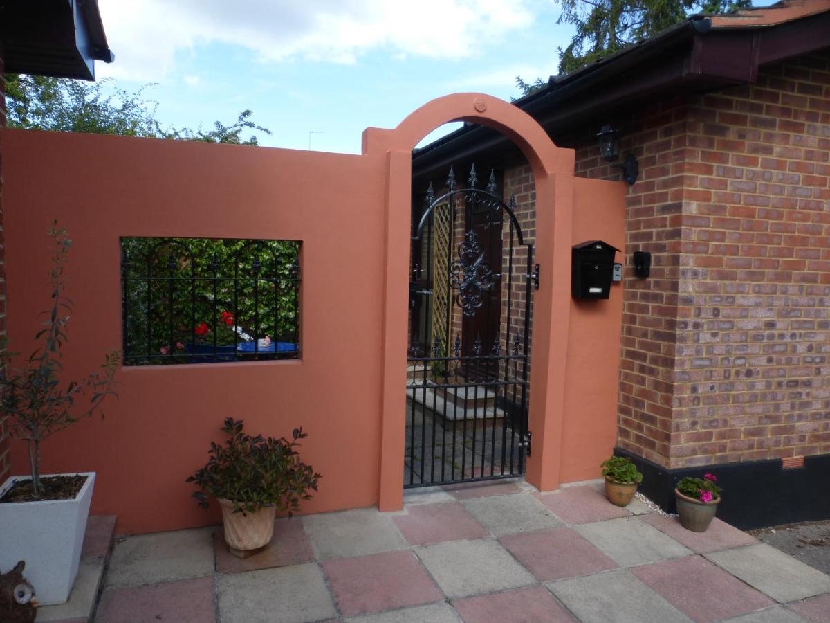 self-contained private apartment - Housity