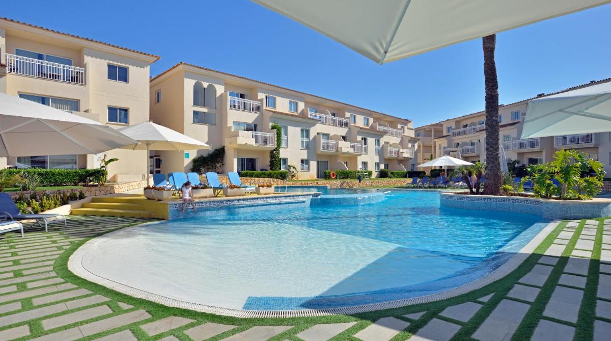Piscina en o cerca de Aparthotel Isla de Cabrera