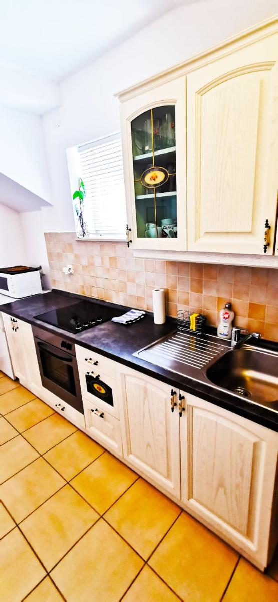 Suitetrails - Apartment Pirija