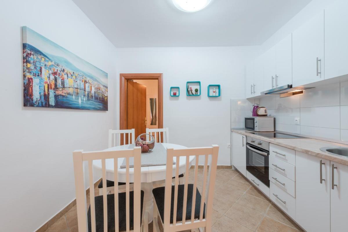 Ivy's cozy corner - Housity