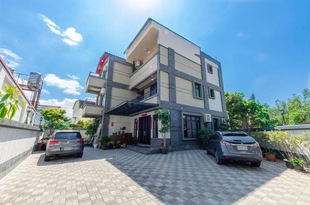 Dragon Crane Resort - Housity