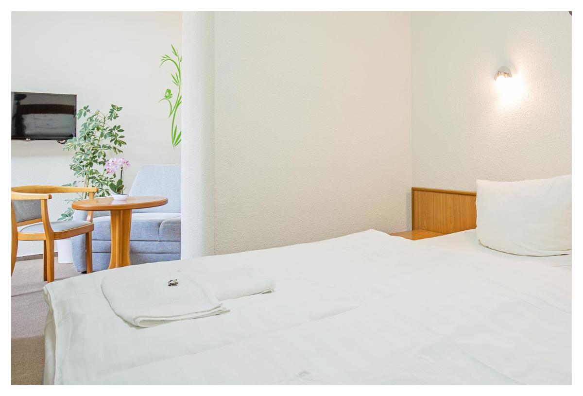 Hotel Hähnel - Housity