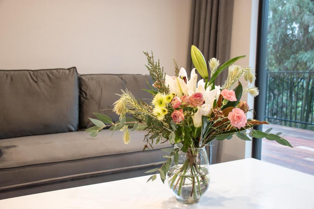 Brookside Central Wanaka Luxury Apartment - Housity