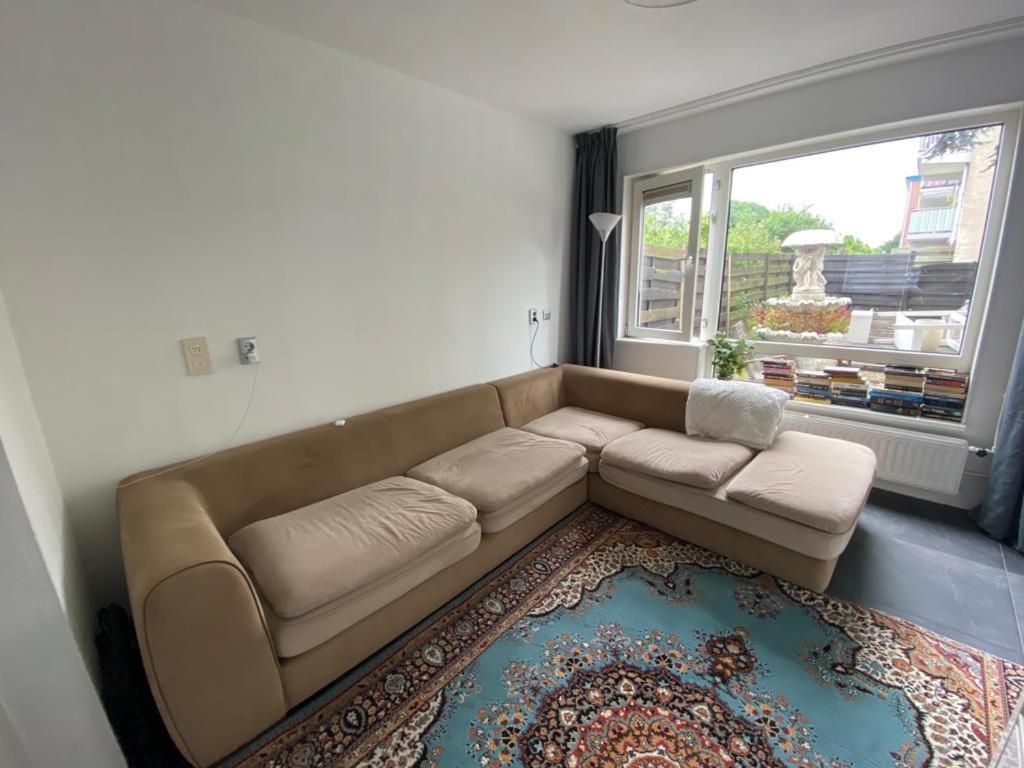 Comfortable stay in room with garden - Housity
