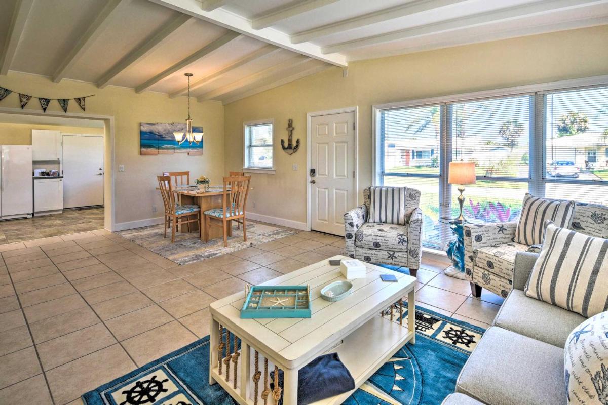 Single-Story Ormond  Home, Walk to Water - Housity