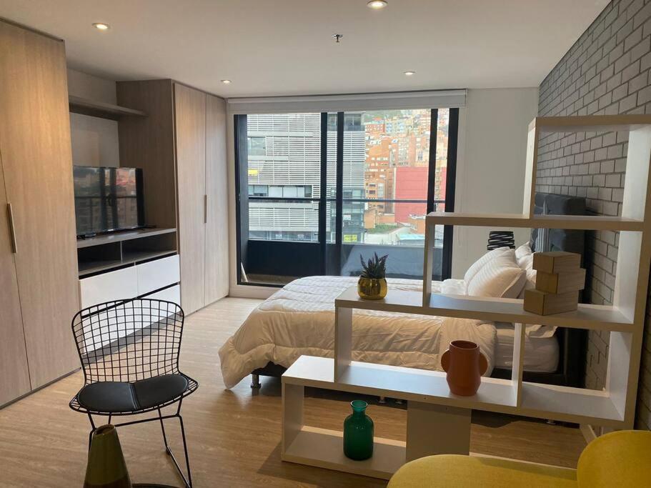 LOFT CON BALCON EN CHAPINERO - Housity