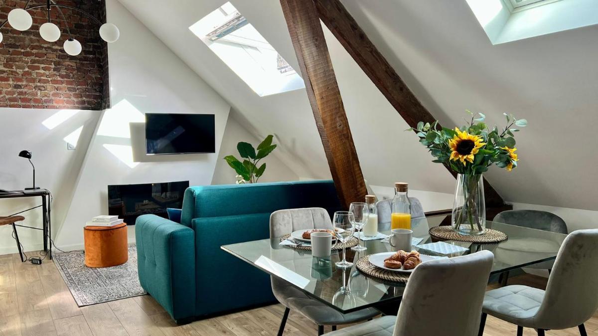 le grand pont, charmant appartement sous les toits - Housity