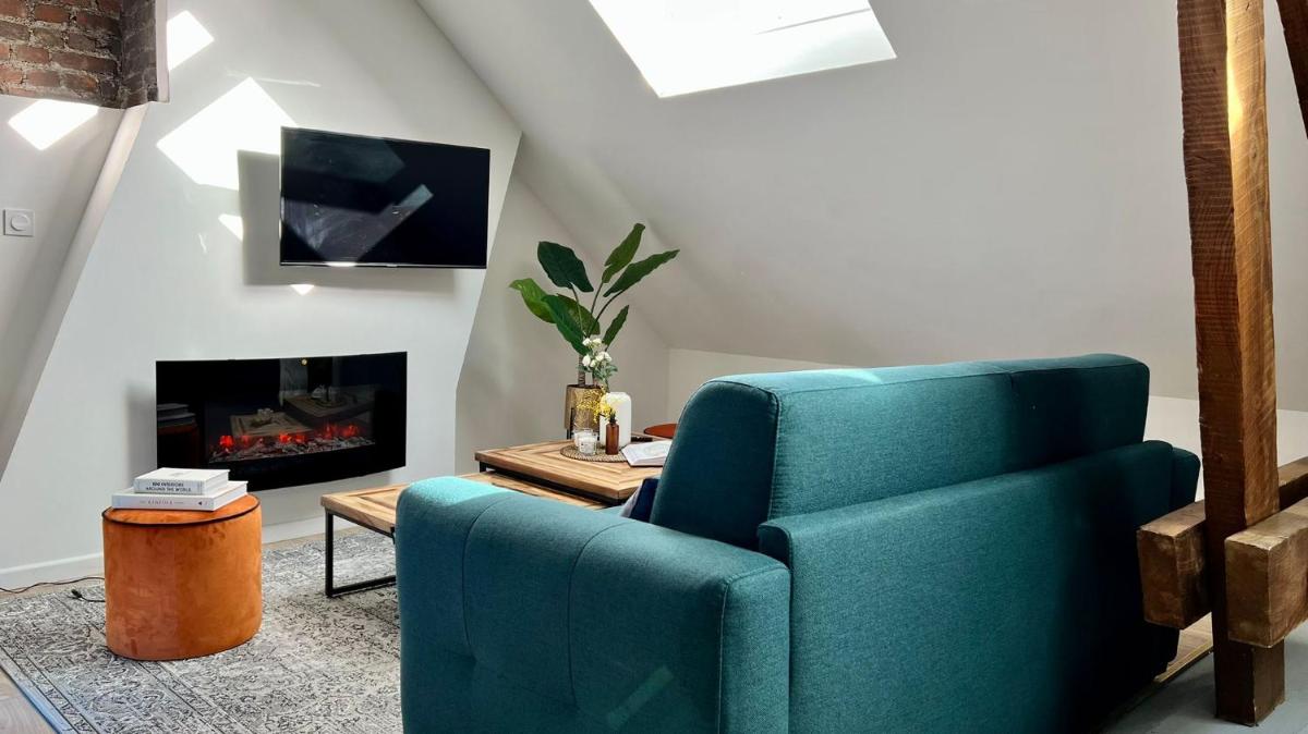le grand pont, charmant appartement sous les toits - Housity