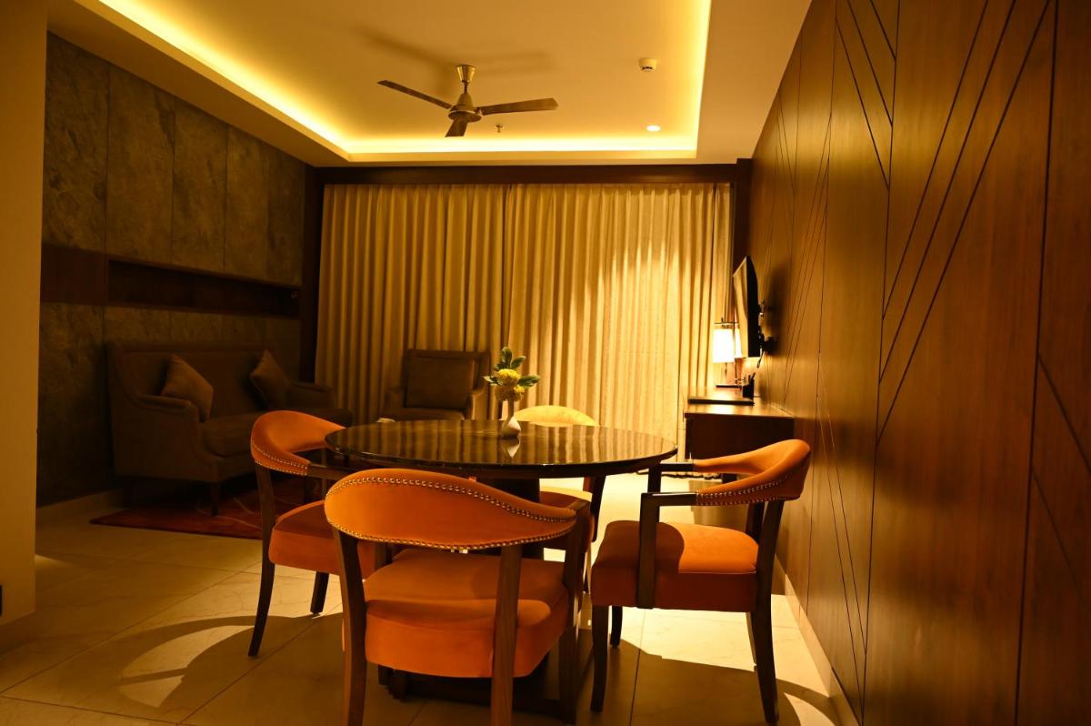 HOTEL PAHADI - Housity