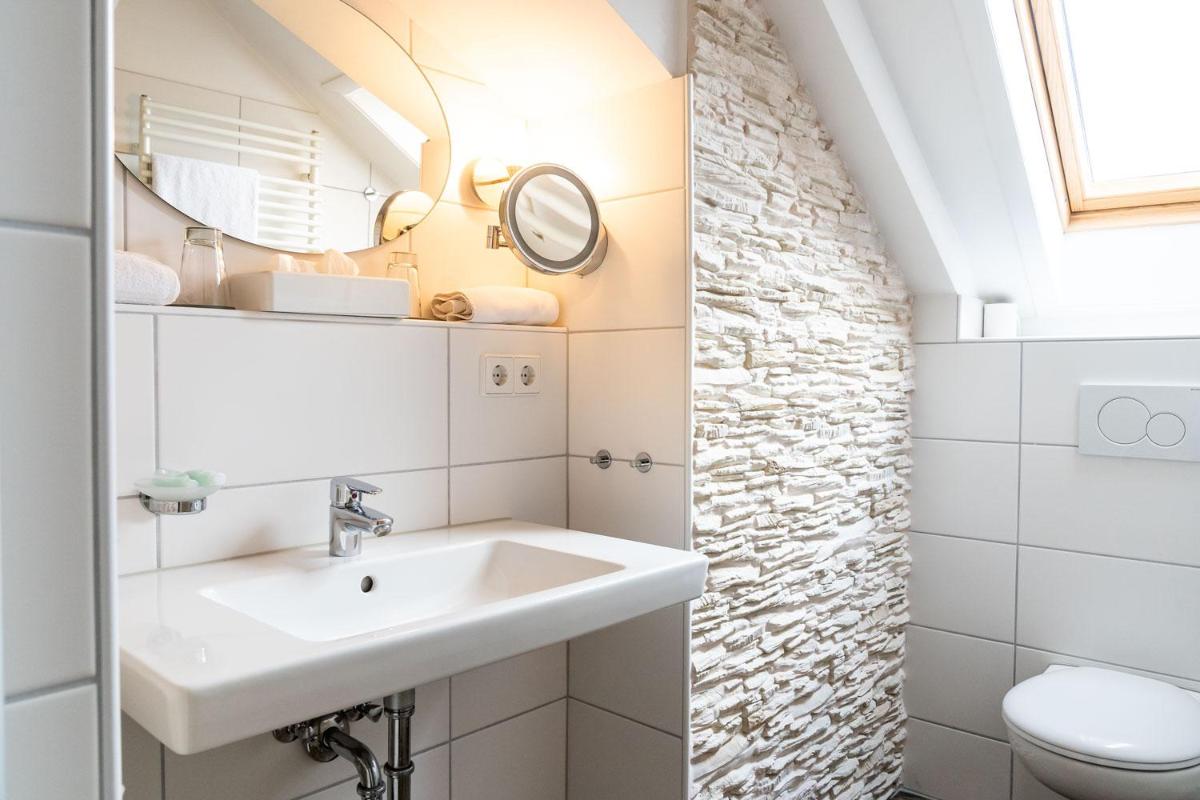 Hotel Beim Schupi Karlsruhe - Housity