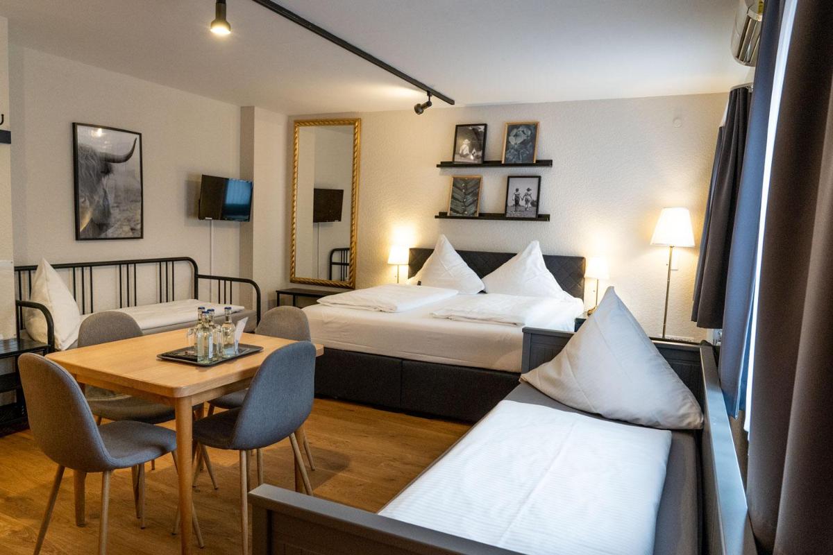 Hotel Beim Schupi Karlsruhe - Housity