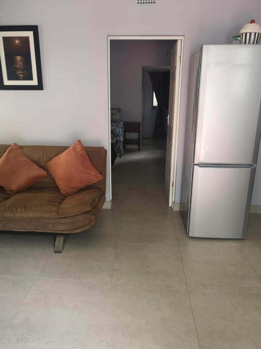 The Tree Of Idleness Guesthouse - Housity