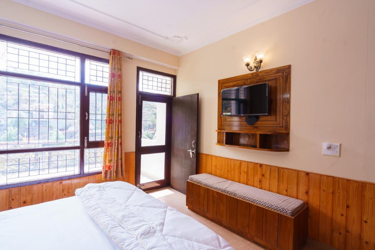 LivingStone Cool Cottage Chail - Housity