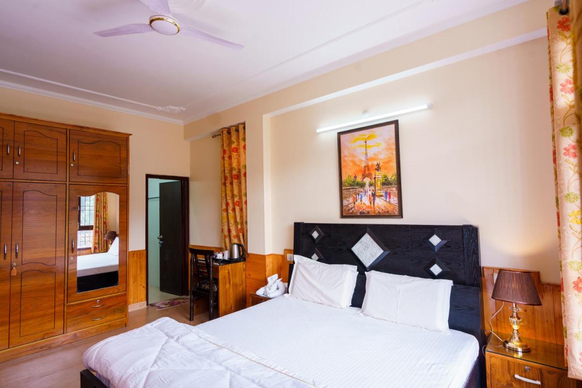 LivingStone Cool Cottage Chail - Housity