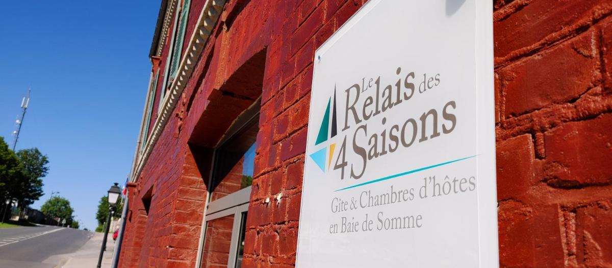 Le Relais des 4 Saisons - Chambres d'hôtes B&B Parking gratuit - Housity
