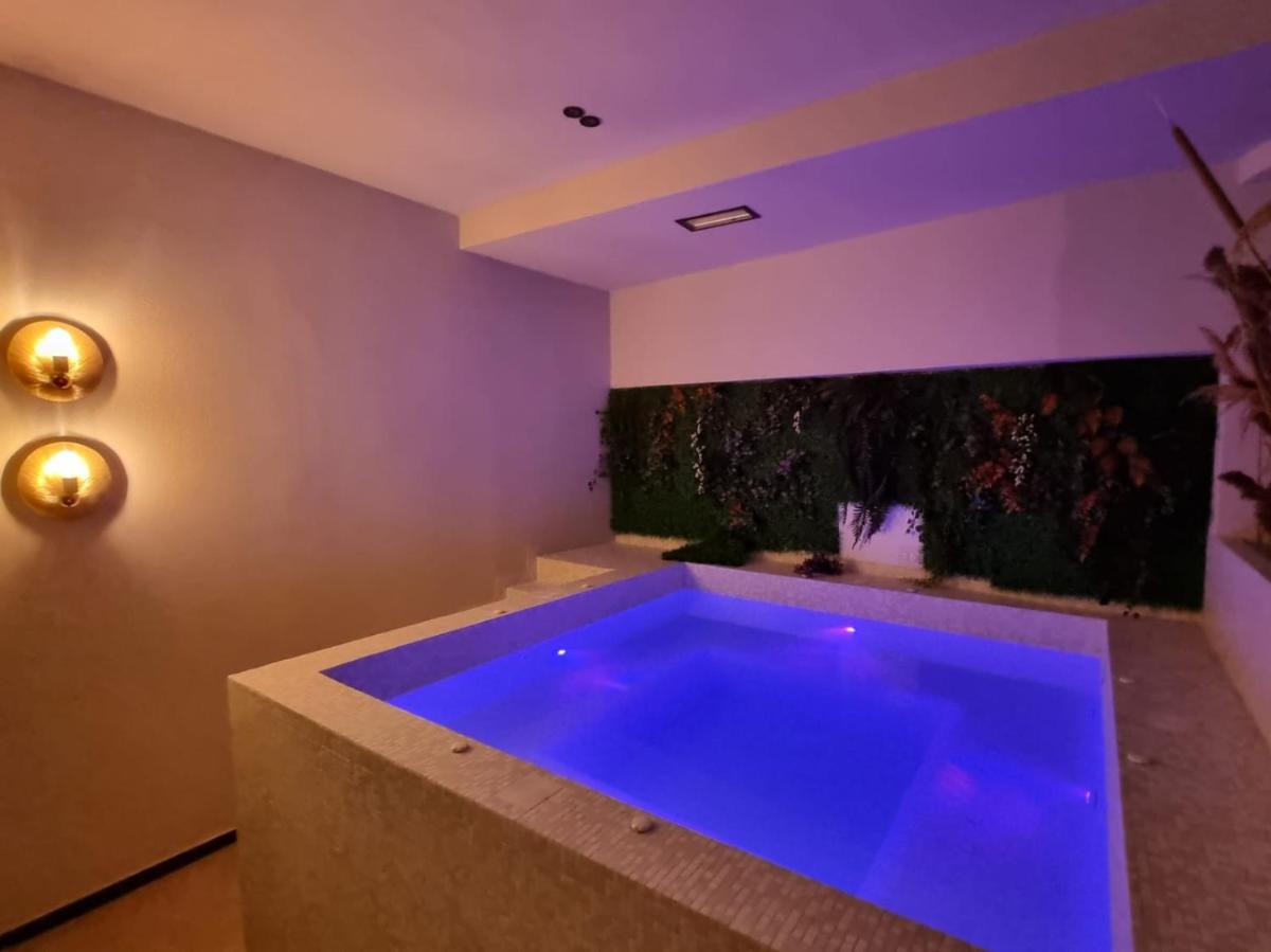 Orik Hotel - Housity