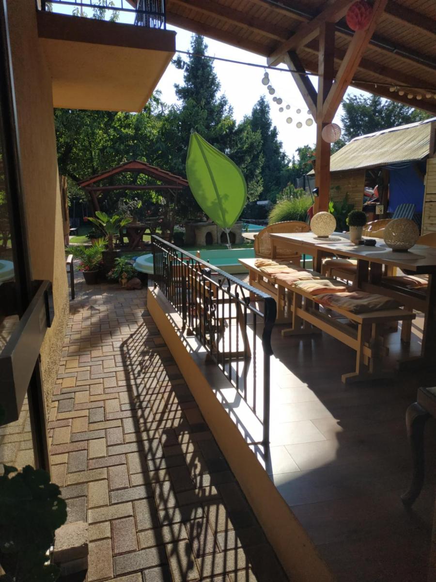Rózsa Apartman 2 - Housity