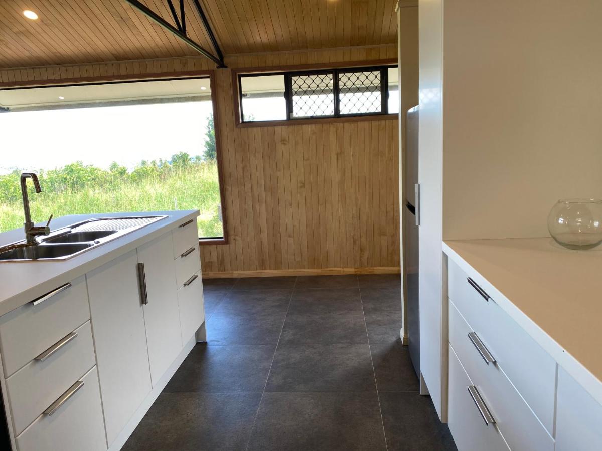 Early Diggings Hut - Housity