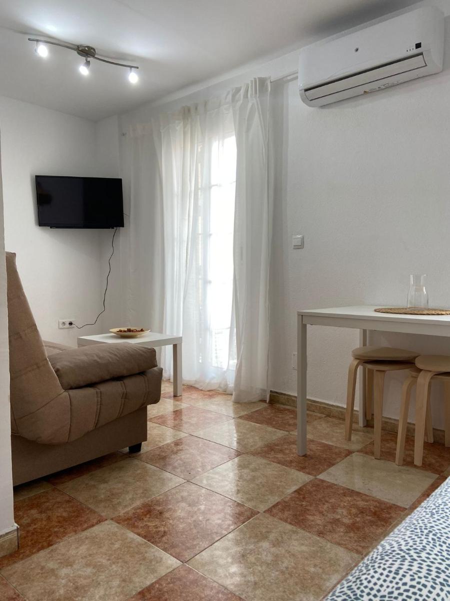 Estudio Malagueño Centro 1ºB - Housity