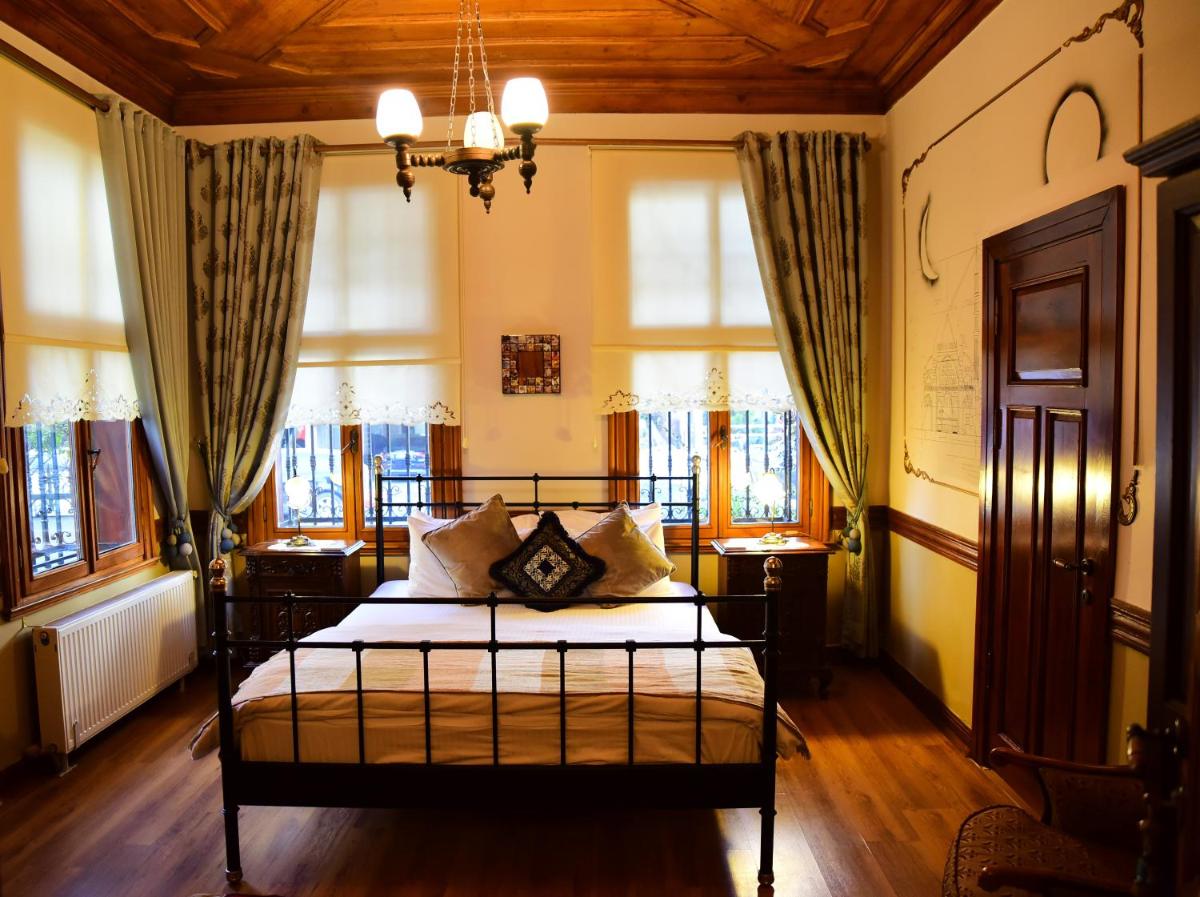 Ottoman Suites by Sera House - Housity