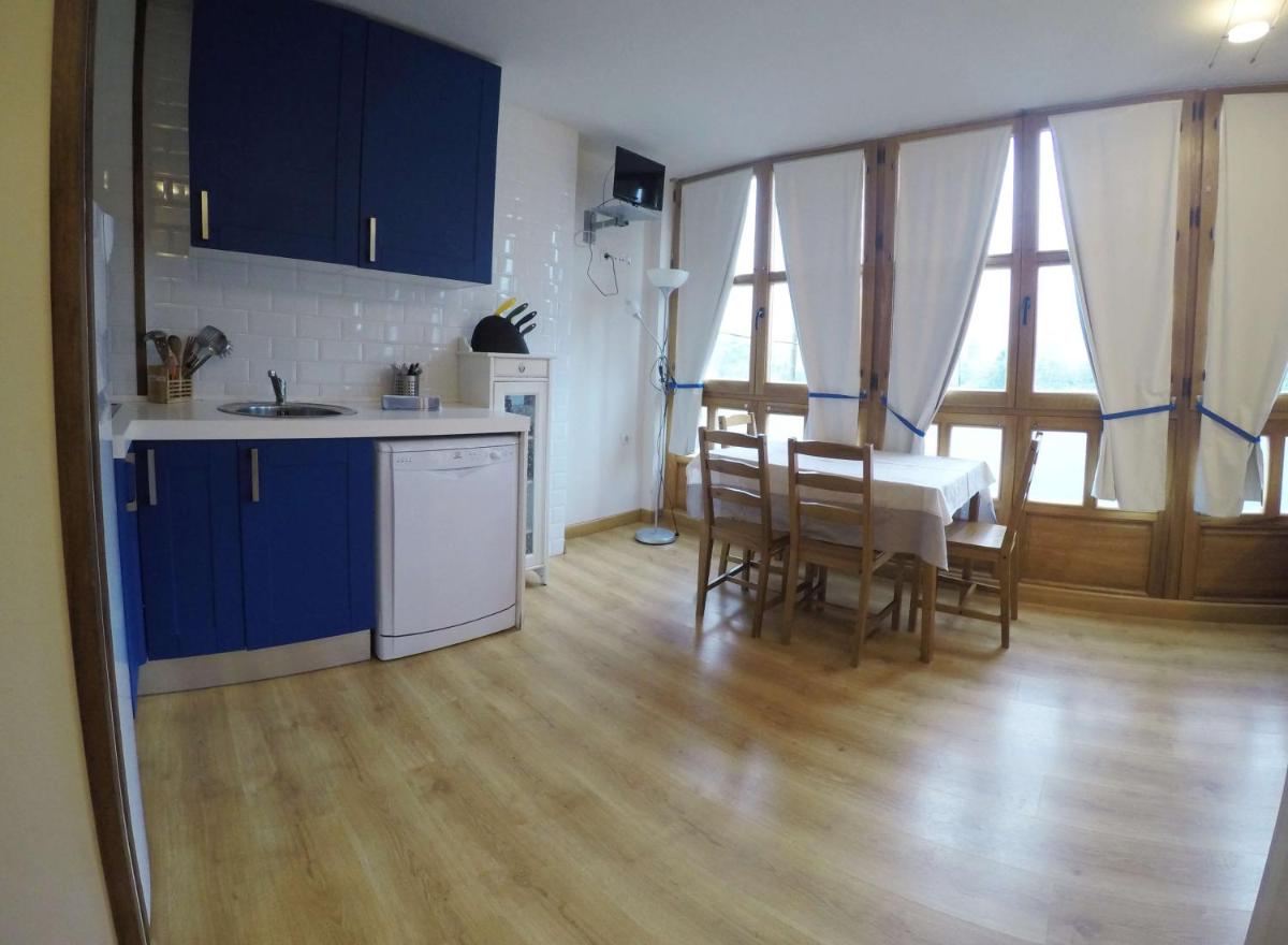 Apartamentos Rurales Vallanu rodeados de naturaleza en Llanes y a 3 kilómetros de las playas - Housity