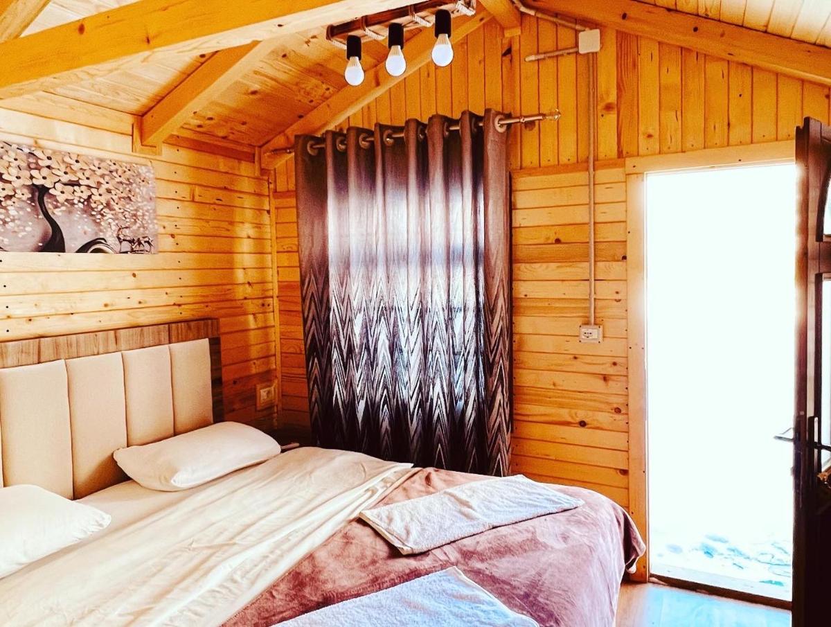 Hotel Krojet e Rrogamit - Housity