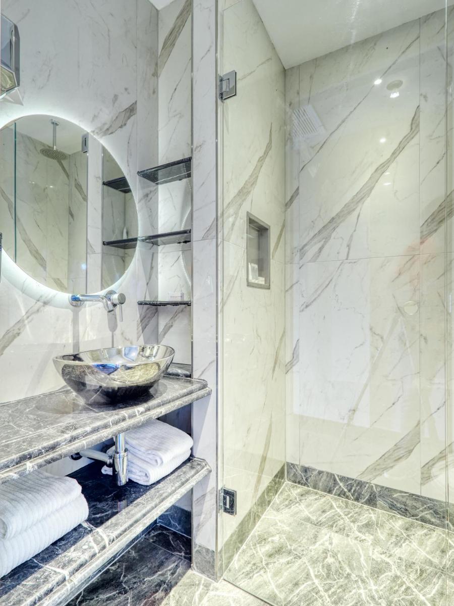 G Experience Hotel - Housity